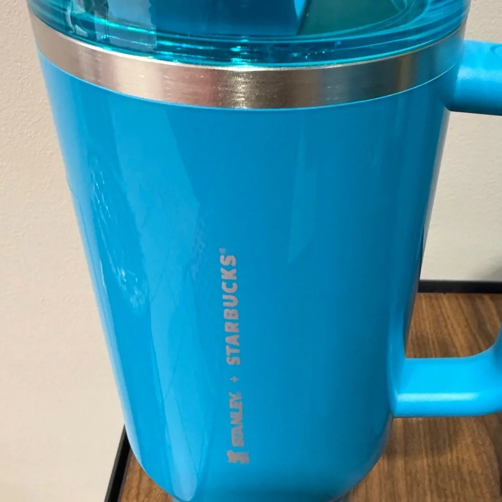 Stanley Blue Coffee Mug - Picture 4 of 5